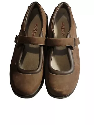 Womens MBT Sirima Brown Mary Jane Rocking Walking Shoes | Size 9 • $7.65