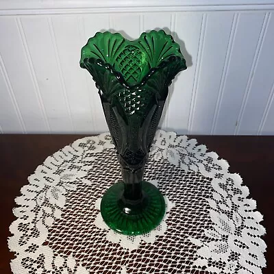 Vintage Emerald Green Glass 10” Trumpet Vase Diamond And Zipper Pattern • $20