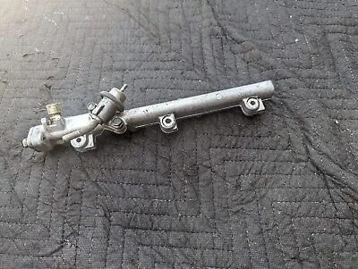 OEM 1997-2001 Honda Prelude Injector Fuel Rail W Regulator H22A4 H22A H Series 2 • $79.99