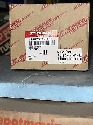 Yanmar Marine Diesel Oem Genuine Raw Water Pump;p/n 124070-42002. • $580