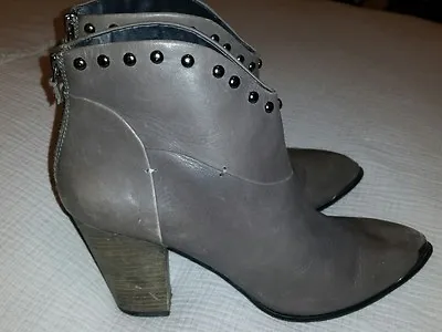 B. Makowsky $120 Quincy Grey Leather Studded Western Ankle Boots Us 9.5 • $16.99