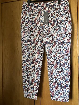 Lovely  Phase Eight  Erica Floral Jacquard Trousers Size 16 BNWT • £24