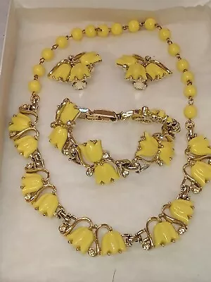 Rare Vintage SIGNED Kramer Yellow Tulip Necklace Bracelet And Earrings Set • $70