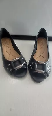 Michelle D. Flat Shoes. Wimens Size 6. So Elegant! BRAND NEW NEVER WORN! • $12