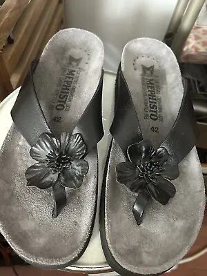 MEPHISTO Violette Air -Relax Flower Flip Flop Wo's 10 EUR 42 Black Leather • $77.50