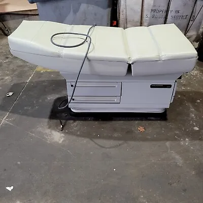 Midmark 405 Power Exam (examination) Table / Procedure Chair  • $500