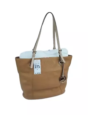 NWOT- Michael Kors Jet Set Item Large Leather Tote Color: Peanut MSRP$ 278 • $178