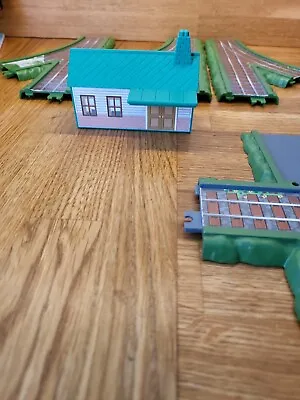 £20 • Buy Vintage ERTL Gullane Track And Houses. A9