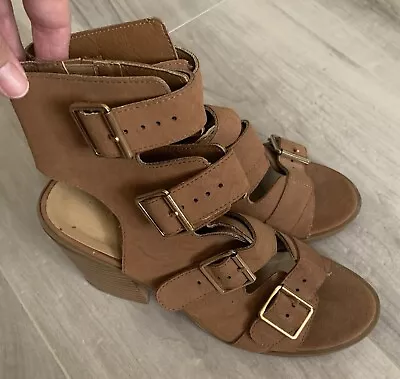 Maurices Open Toe Shoes Sandals Brown Chunky Wood Heel Sz 8 • $9.99