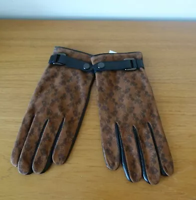 Coach Horse And Carriage Tech Napa Gloves In Saddle Color. Nwt • $165