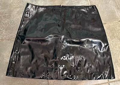 Forever 21 Shiny Black Pleather Mini Skirt Size Large. Good Condition • $10