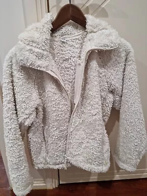 Uniqlo Fluffy Cream Jacket Size S • $35