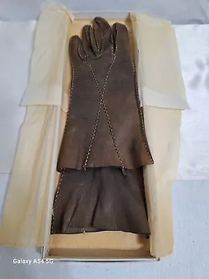 Vintage 1950's Brown Kidskin Leather Driving Gloves Beige Threading  Read  • $15.99