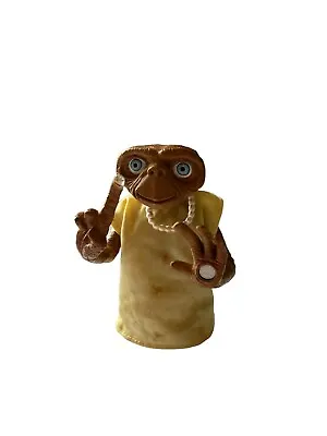 E.T. The Extra Terrestrial Toys R Us Exclusive 2001 Interactive Action Figure • $17.48