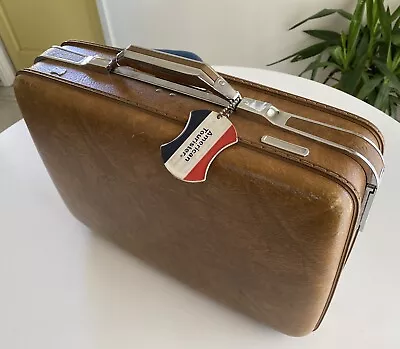 Vintage American Tourister Escort Briefcase Brown Suitcase  19  X 13  • $24.95