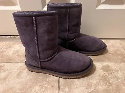 Ugg Classic Short II Boots Purple Size 5 EUC!  Gorgeous! • £27.70