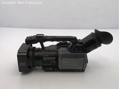 Panasonic AG-DVX100A 3-CCD 10x Optical Zoom MiniDV Video Camcorder • $29.99