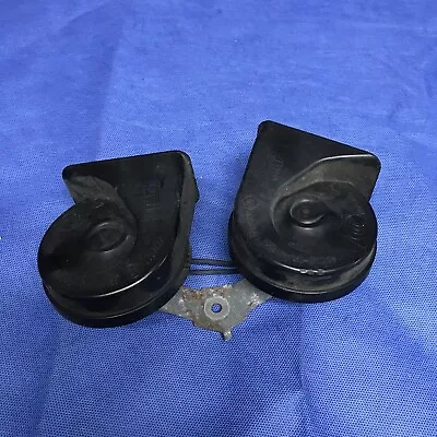 Set Of Horns Ford Fits Flex MKS MKT Mustang Taurus OEM BG1Z13832A • $25