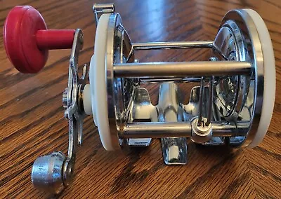 Vintage FJORD 110 Bait Casting Fishing Reel Made In Japan Red Handle White Sides • $42.95