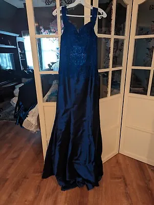 Prom Dress - Mori Lee - Navy - US 8 • $199.99
