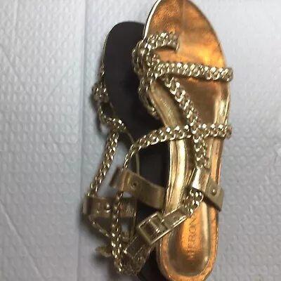  Women's Merona Jana Quarter Strap Flat Strappy Sandals In Gold Sz 6 • $10