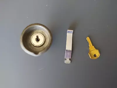 Vintage Ford  And Hart Gumball Vending Machine Lock And Bar Coin Op Not F50 • $50