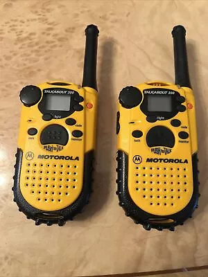 Motorola Talkabout 200 Walkie Talkie Set Of 2. Great Shape Working • $55