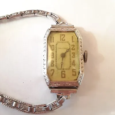 Vintage Waltham 7 Jewel Ladies Wristwatch 14k Gold Filled Case • $50