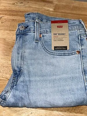 LEVI’S Men’s 510 Skinny Jeans Color: Reznor Light Wash Size 30x29 NWT • $25