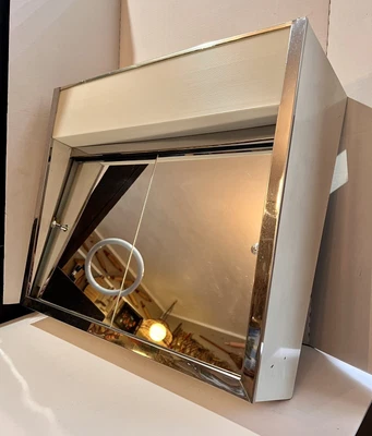 $179.50 • Buy Vintage 1950s MCM Mid Century Modern Mirror Light Up Medicine Bathroom Cabinet