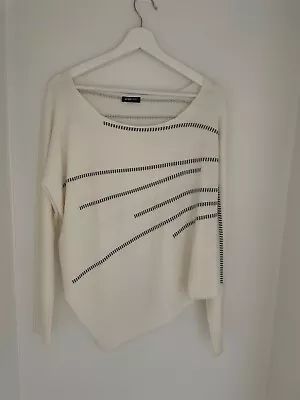 £40 • Buy CREA CONCEPT Paper White Grey Contrast Stitch Asymmetrical Oversized Sweater 38
