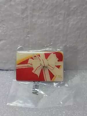 McDonalds Arch Card 2009 Enamel Lapel Pin Single Post Clutch Back New In Package • $14.99