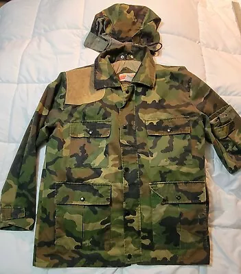 VTG 80s Winchester Camouflage Shooting Jacket Sz M Hunting Outdoors With Hood • $35
