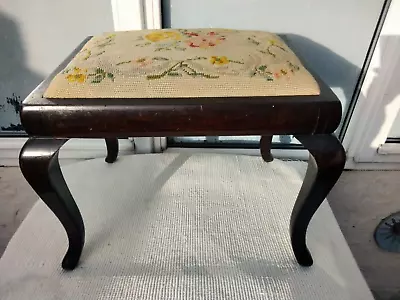 ANTIQUE VINTAGE FOOT STOOL With CROSS-STITCH UPHOLSTERED SEAT & QUEEN ANNE LEGS • £29.99