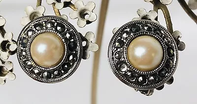 Vintage Faux Pearl Stud Earrings 6/8” Round Marcasite Stones Clip On Silver Tone • $8.99