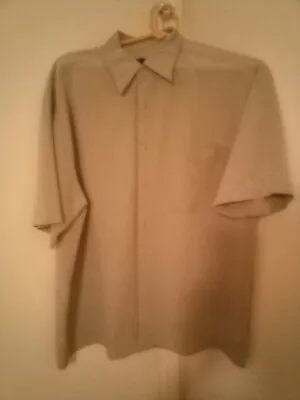 Olive Short Sleeve Medium Button Down Men's Rayon Shirt J. Ferrar Luxurious • $15