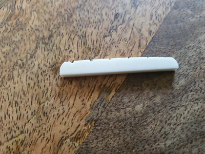 £5 • Buy Left Handed Stratocaster Telecaster 43mm Bone Nut