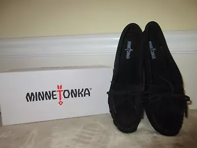 Minnetonka Kilty Black Suede Fringed Moccasin Hard Sole Women's 6 NEW 400 • $25