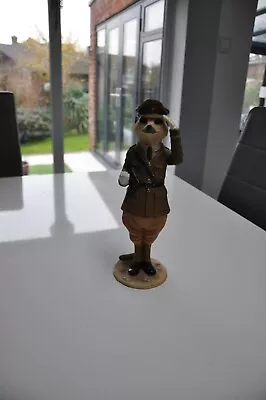 COUNTRY ARTISTS Monty Meerkat Figurine 11 Inch High CG SA9 • £10