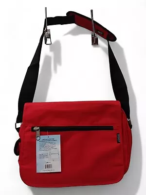 Everest Trading 15inch Messenger Bag • $16.99