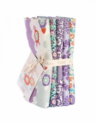 TILDA LAZY DAYS FABRIC  Fat Quarters X 8  Bundle 100% Cotton Quilting Patchwork • £15