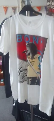 £10 • Buy White Tshirt . Bon Jovi Tour Short. Xlarge. Slippery When Wet 1986