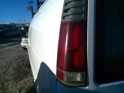 Driver Left Tail Light Fits 00-02 EXPRESS 1500 VAN 354964 • $76.70