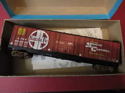 HO - Athearn 1317 - 50  P/D Box Car Santa Fe ATSF     LN From Kit • $9.99