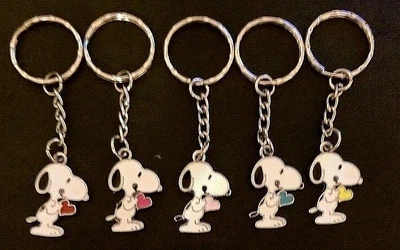 £2.50 • Buy Snoopy Dog (red,pink,yellow,lilac And Sky Blue  Heart) Keychain / Keyring Charm