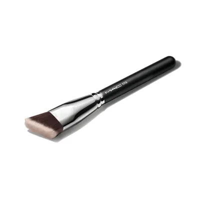 MAC 171S Smooth-edge All Over Face Brush Ultra Soft Contouring Brush NEW • $16.99