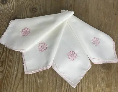 Vintage 4 White Linen Napkins Pink Scalloped Corner Embroidered Pink Flower • $12