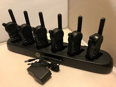 6 Motorola CLS1413 UHF Radios Walkie Talkies 4-Channe With 6 Multi-Unit Charger  • $259.99