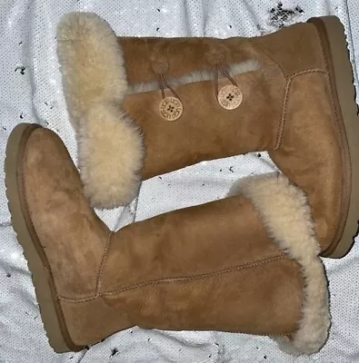 UGG Bailey Button Triplet Size 11 Women's Boots - Chestnut • $80