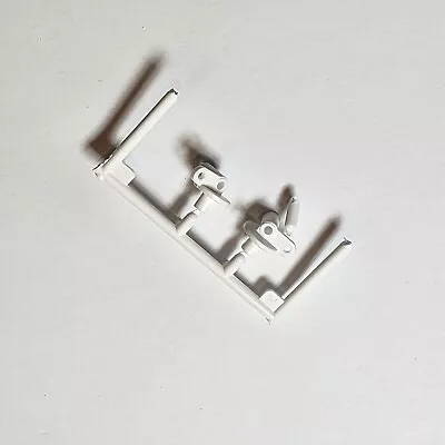 Revell 1/24 Land Rover Series III 109 85-4498 Parts Front Suspension Spindles • $10.07